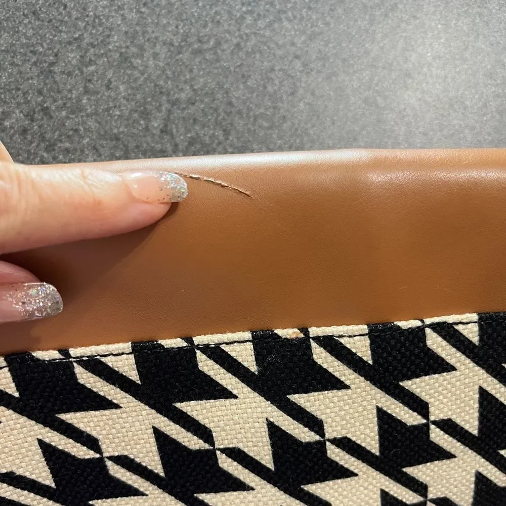 Spartina‎ 449 Houndstooth Stoddard Convertible Clutch Black White Tan Straw